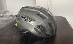 Nová helma Met Vinci mips