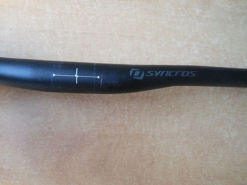 Scott Metrix - 10 / řidítka Syncros Flat - Bar FL2.0 620 mm
