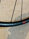 Zapletená kola SUNringlé Düroc 30 Expert 29”, boost, 6 děr, XD ořech, straightpull