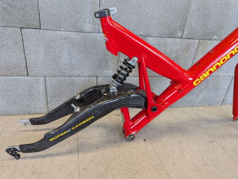 1996 Cannondale Super V Carbon, po kompletní repasi, velikost M