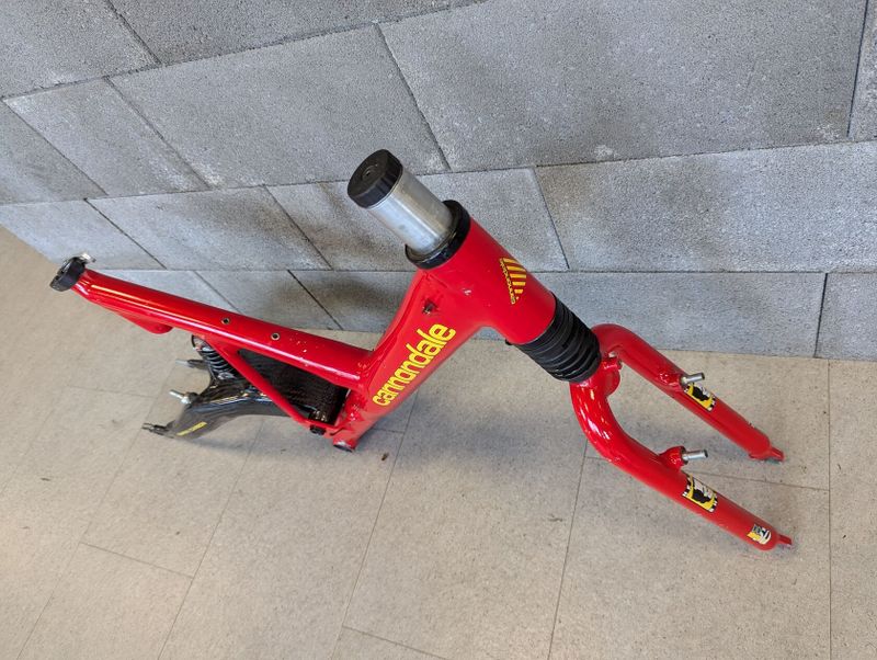 1996 Cannondale Super V Carbon, po kompletní repasi, velikost M