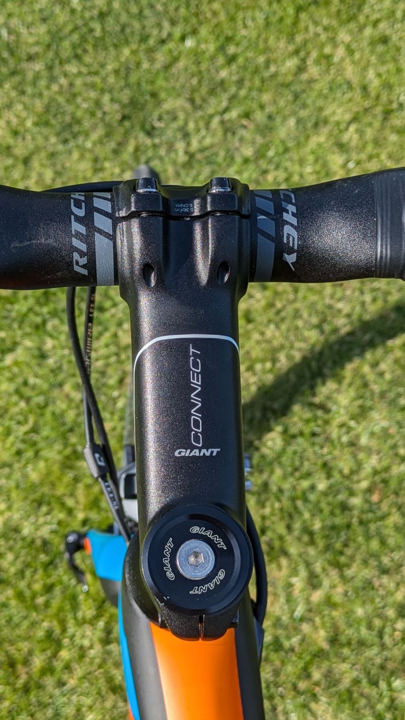 Giant TCR Advanced 1, karbonový rám, Ultegra