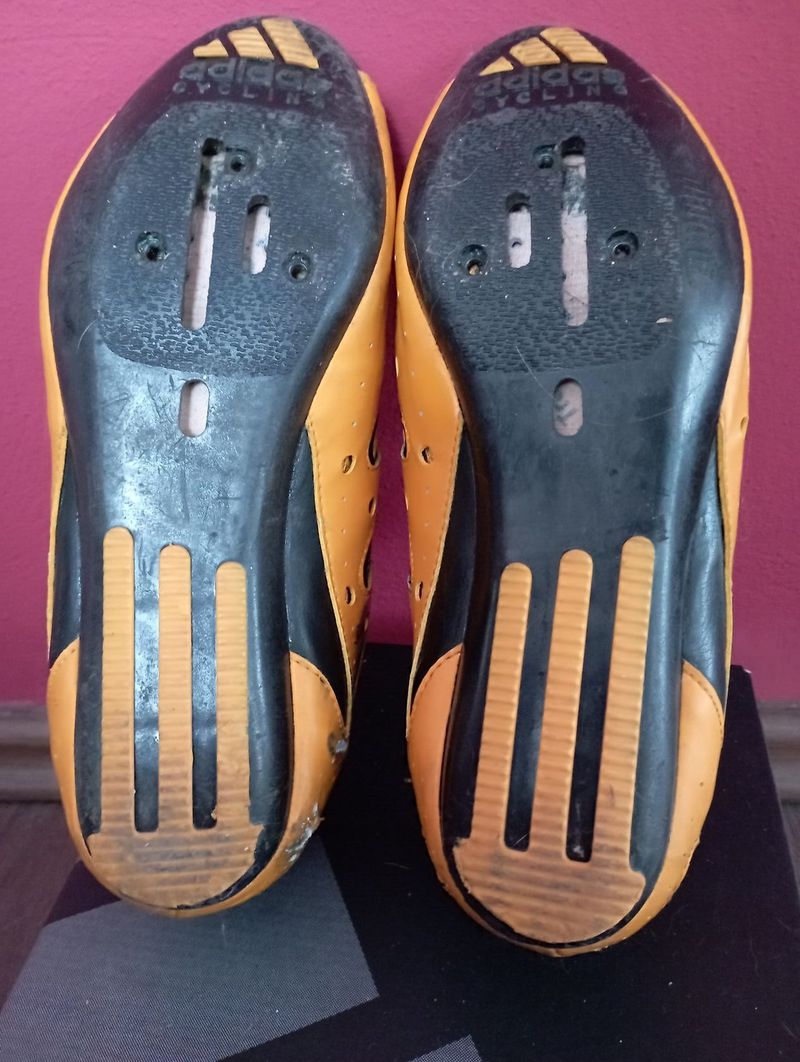 Silniční tretry Adidas