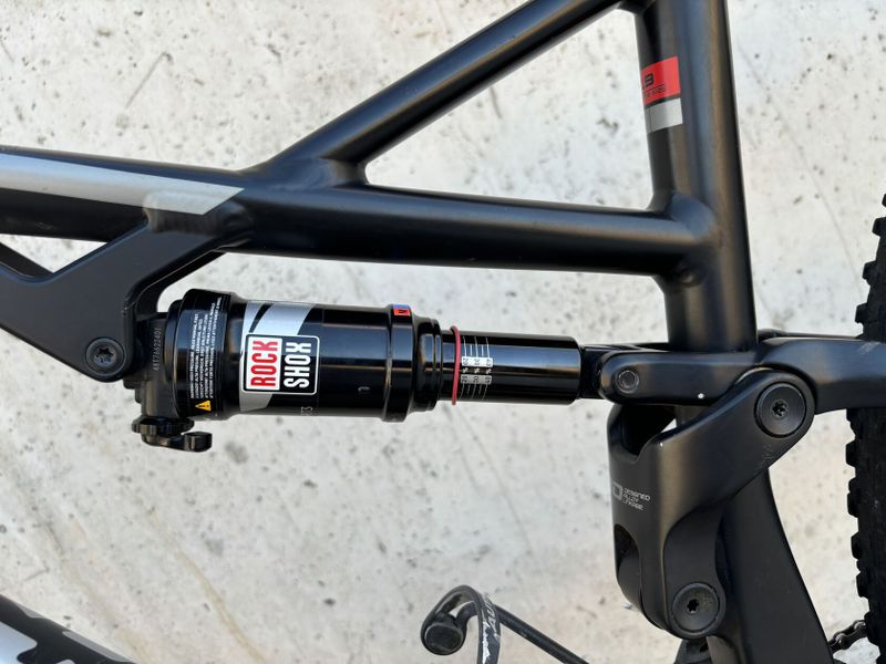 Predám celoodpružený MTB Author A-Ray so záručným listom (Shimano SLX, Mavix, …) + náhradné diely