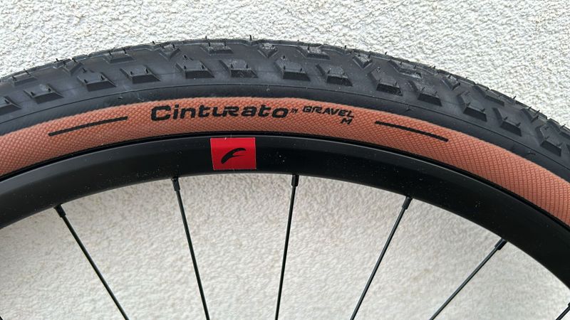 Zapletená gravel kola FULCRUM