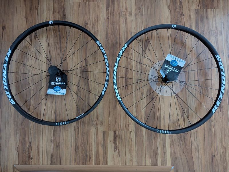 Nový set karbonových kol Reynolds TR309c/289c
