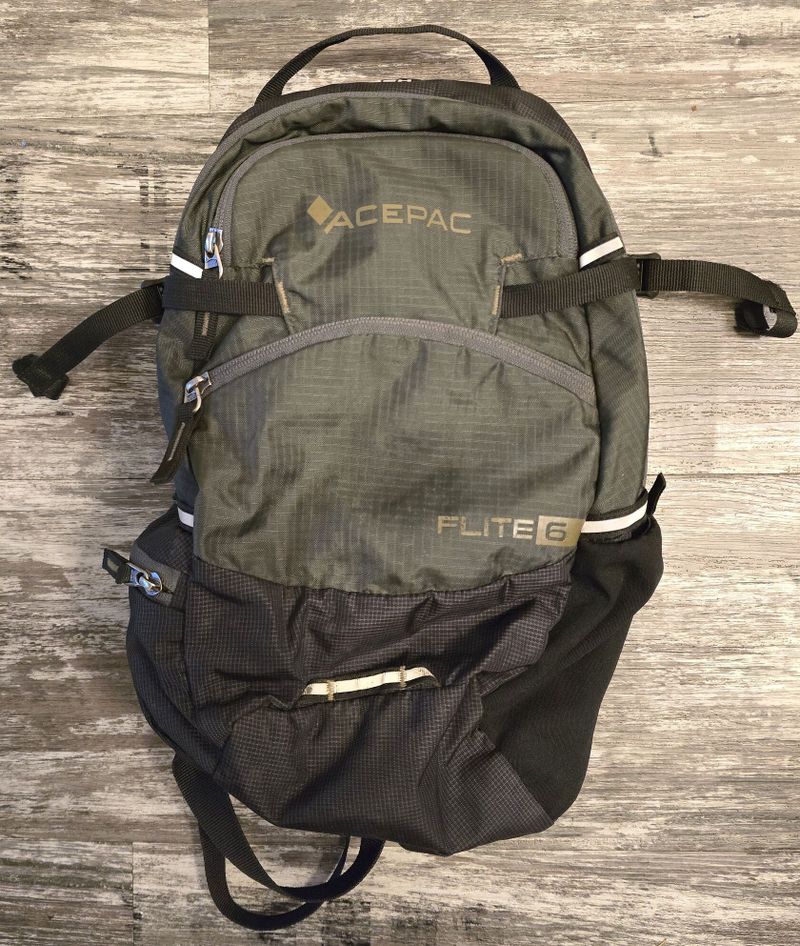 batoh Acepac Flite 6 i s chráničem páteře