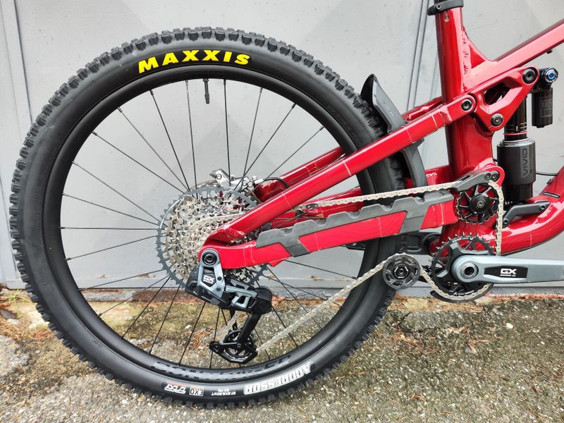 TREK SLASH 9 2024