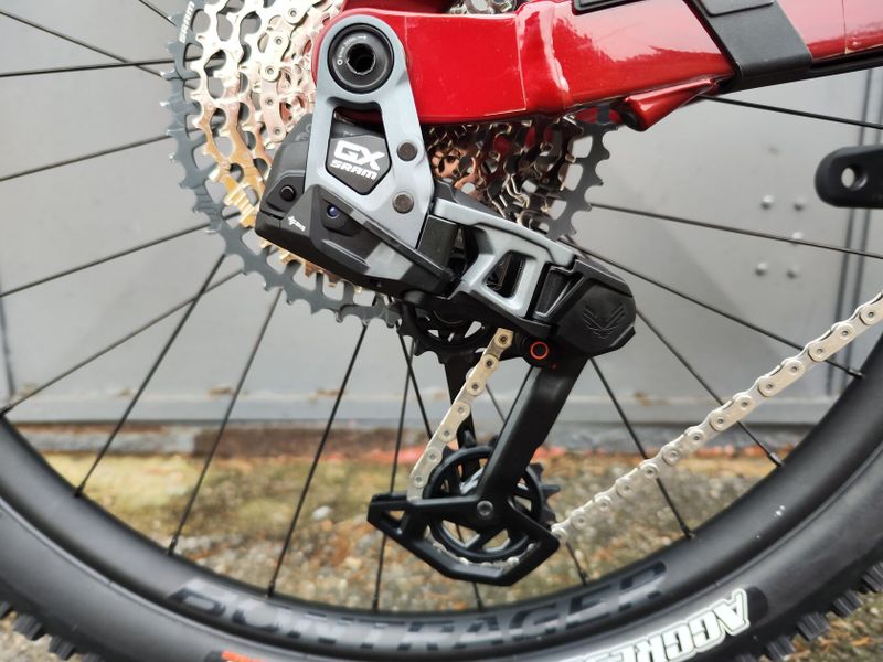 TREK SLASH 9 2024