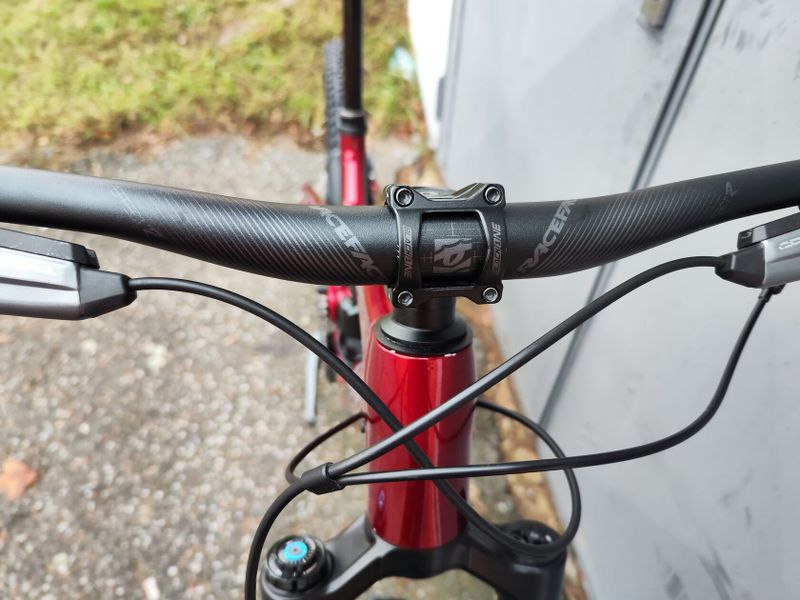 TREK SLASH 9 2024