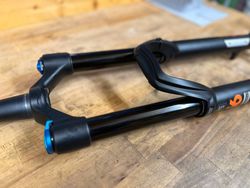 2020 Performance E-bike Series 36 FLOAT 27.5 180 Grip