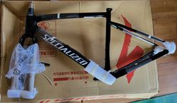 Specialized Diverge Carbon vel. 54 stavebnice