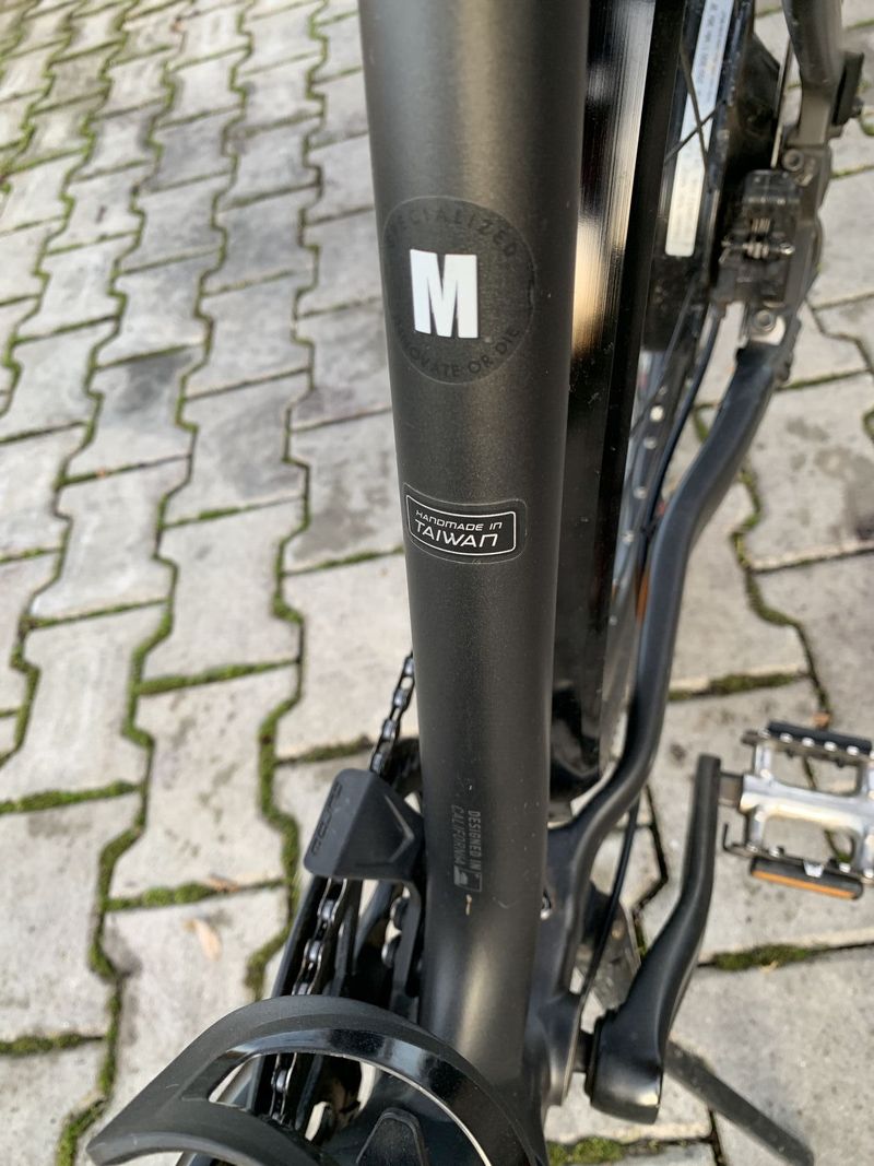 městské elektrokolo Specialized Turbo