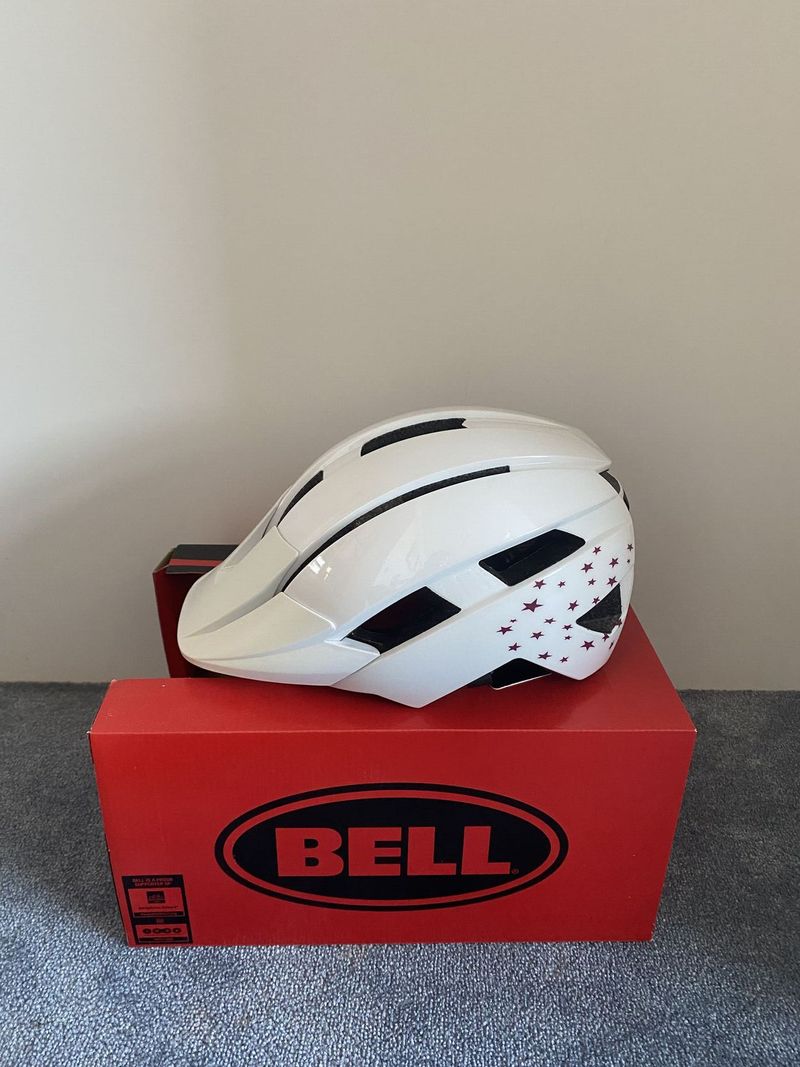 Nová dětská MTB helma Bell Sidetrack II - univerzální velikost (50-57cm)