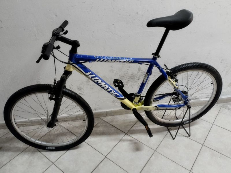 Starší renovované jízdní kolo horské - MTB pánské 26" Illmatic