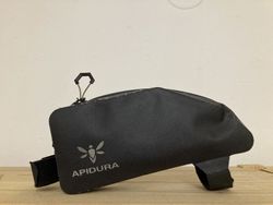 Apidura Expedition top tube pack 1l