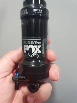 Fox Performance Float, 2-position DPS damper, Bontrager DropLock remote, 190x45mm
