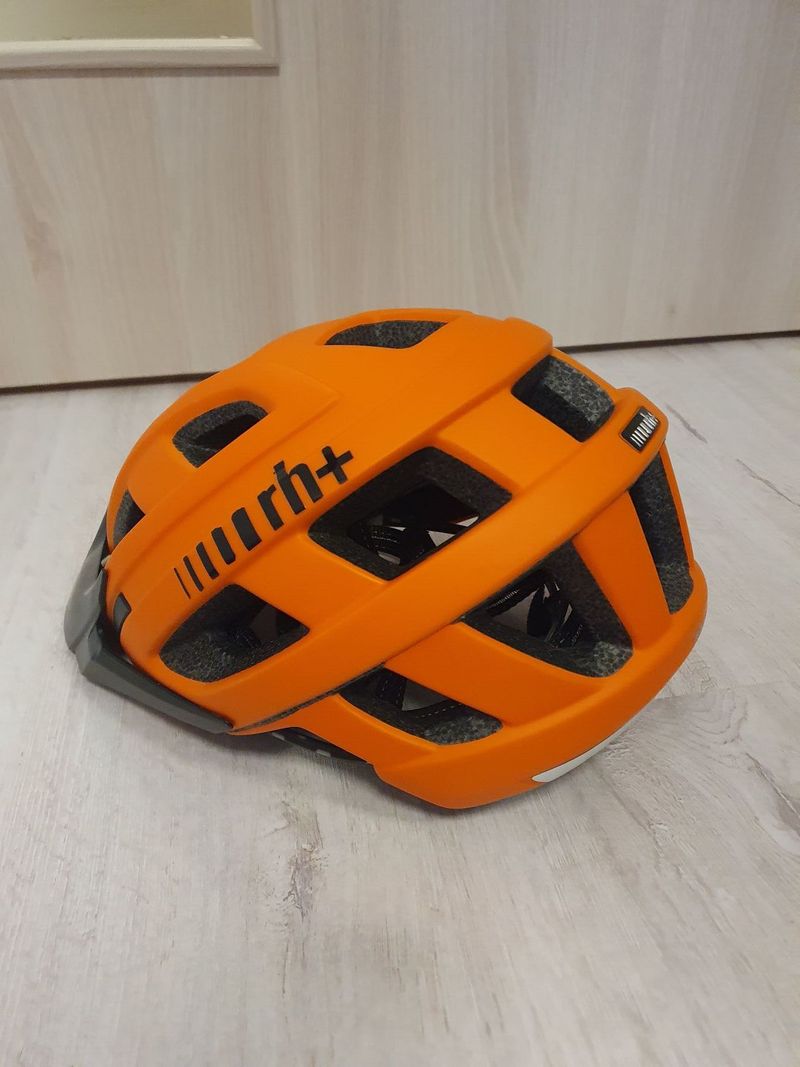 Cyklistická helma RH+