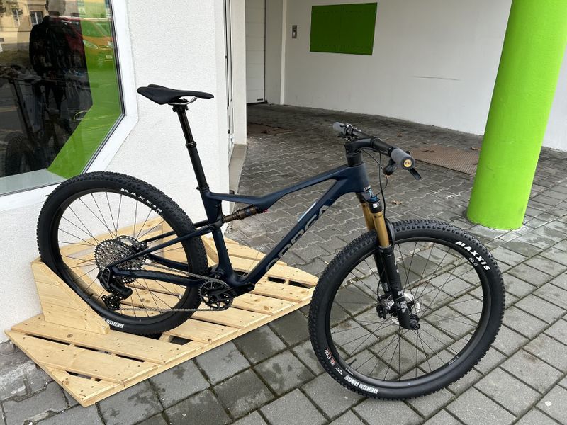 ORBEA OIZ M-TEAM AXS 2024 na SRAM X0 Eagle NOVÉ