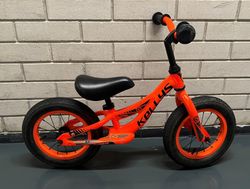 Dětské kolo Balance Bike KELLYS KITE 12 Oranžové