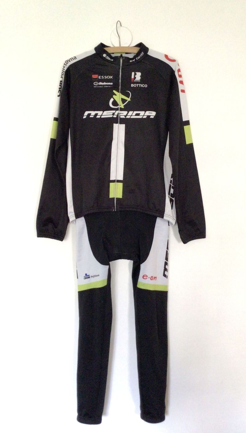 Zateplený cyklo komplet Merida (dres + kalhoty) v závodním designu