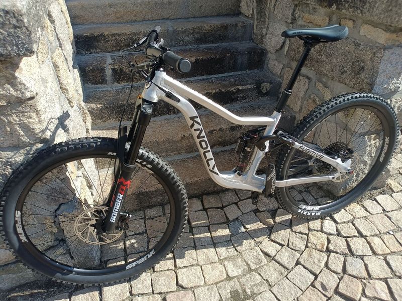 Knolly Fugitive 138 Nové TOP!