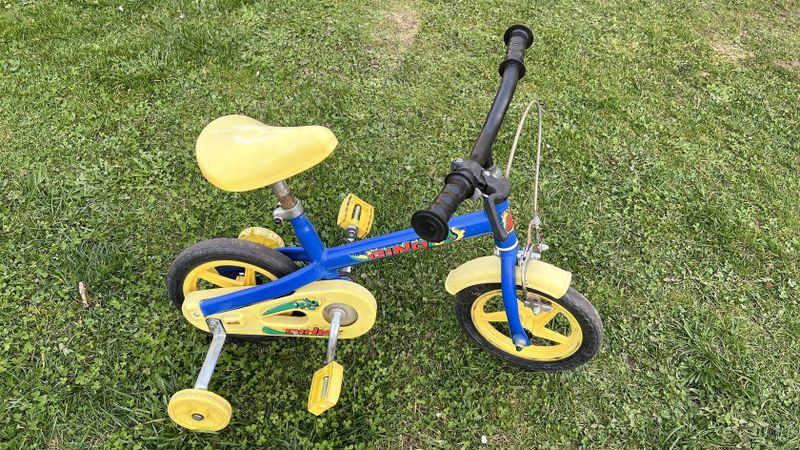 Dětské kolo s pomocnými kolečky, “furtošlap”
