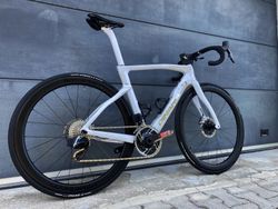 Pinarello Dogma F Disc (NOVÉ, vel. 550)