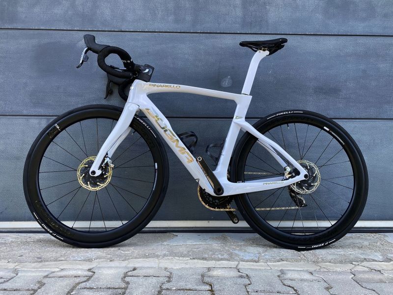 Pinarello Dogma F Disc (NOVÉ, vel. 530, 550) - CRYSTAL WHITE