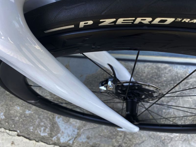 Pinarello Dogma F Disc (NOVÉ, vel. 530, 550) - CRYSTAL WHITE