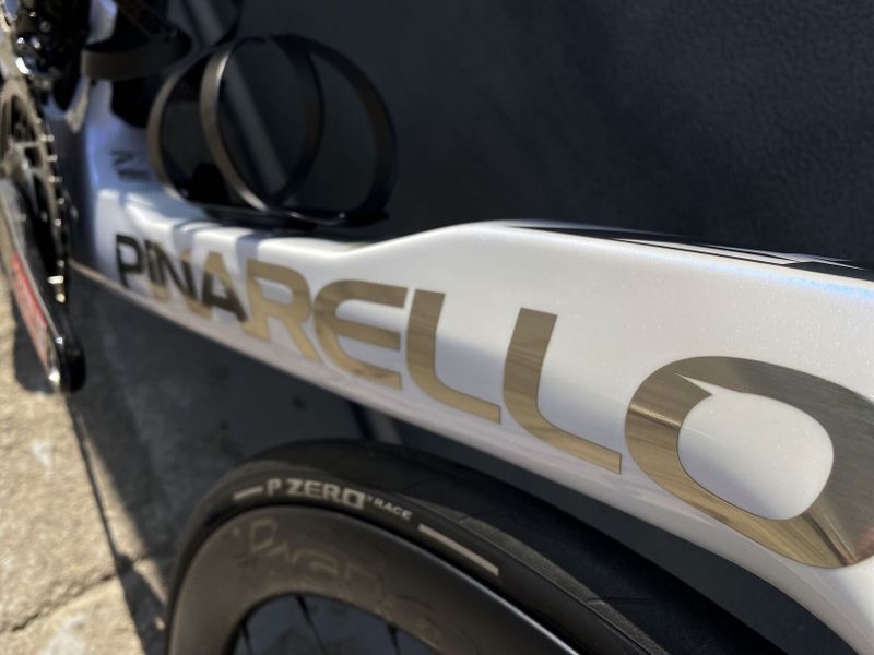 Pinarello Dogma F Disc (NOVÉ, vel. 530, 550) - CRYSTAL WHITE