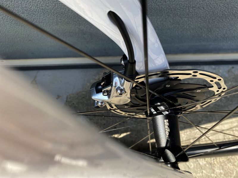 Pinarello Dogma F Disc (NOVÉ, vel. 530, 550) - CRYSTAL WHITE