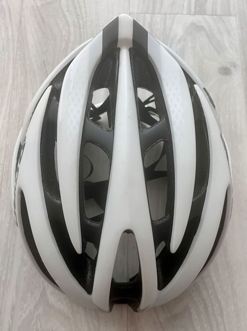 Cyklistická helma Giro Atmos II vel. M (55-59 cm)