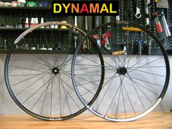 Záplety s Dynamal ráfky šířky 27,5mm (hmotnost 1574g)