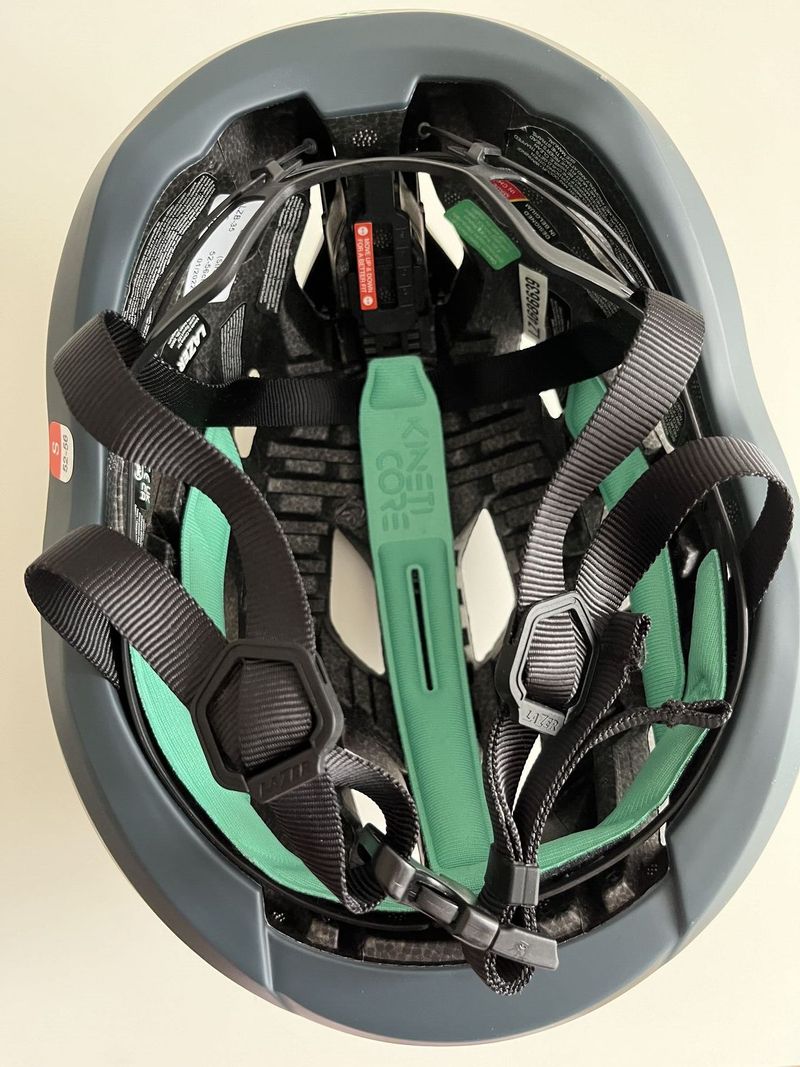 Cyklistická helma Lazer 