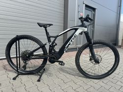 Trailový karbonový ebike Fantic XTF 1.5 Carbon