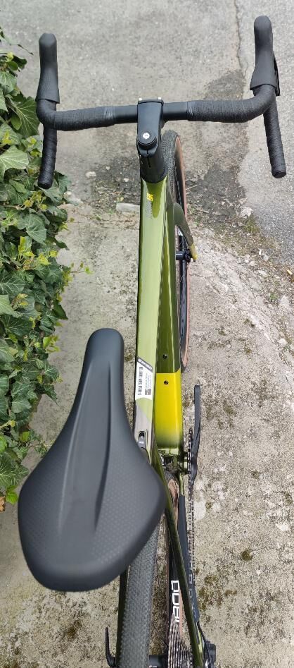 Prodám nové gravel SUPERIOR X-ROAD Team Comp GR, Gloss Olive Chrome, vel. 54cm(M) 