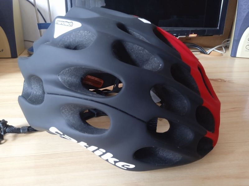Nová helma Catlike Mixino Asymetrical LG 55-57cm