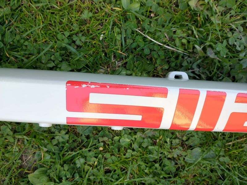 Rám PELLS Razzer Comp 7 Junior Grey/Red XS s karbonovou vidlicí