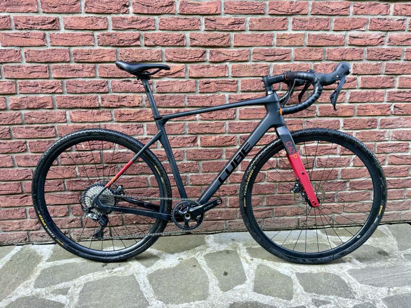 Cube Nuroad C:62 Pro Carbon'n'Red 2022 velikost M Shimano GRX 1x11