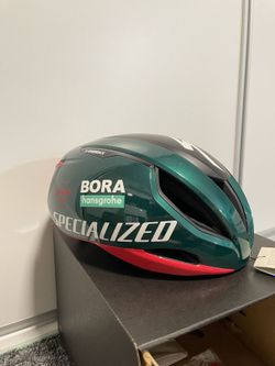 Nová helma S-works Evade 3 Bora edition