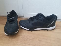 MTB tretry Bontrager vel. 43, jako nové.