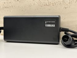 Nabíječka na elektrokolo Yamaha 