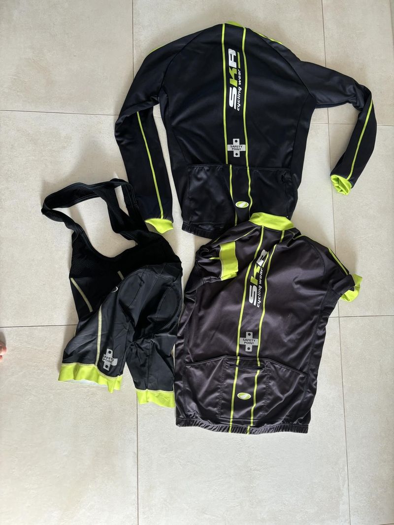 Prodám set SÝKORA sportswear s.r.o.