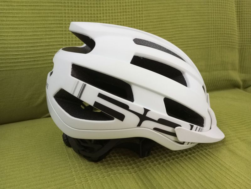 Přilba R2 Spirit White, vel. M (54 - 58 cm), SLEVA 45%
