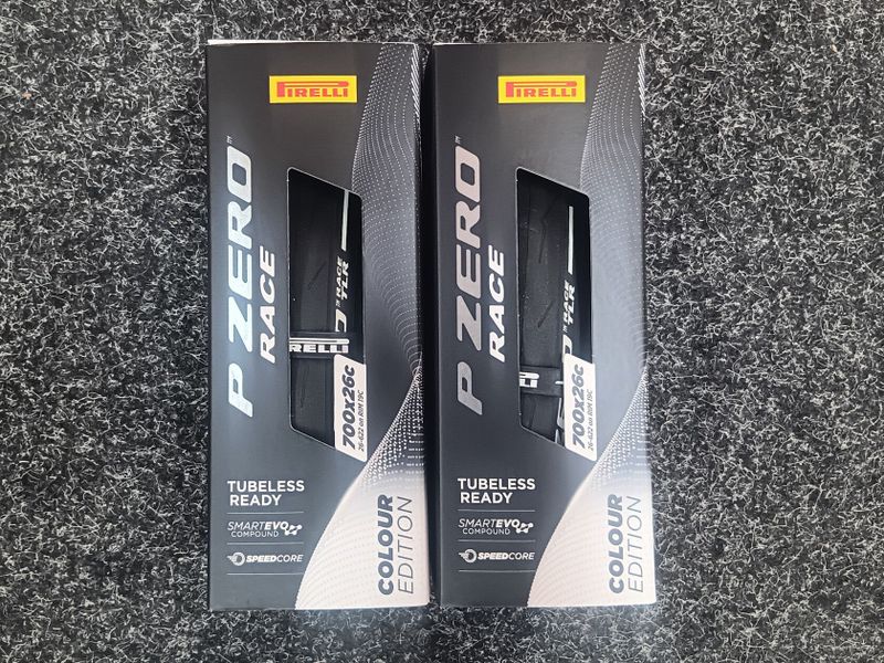 Pirelli P Zero Race TLR speed core 700x26 Colour Edition TOP model