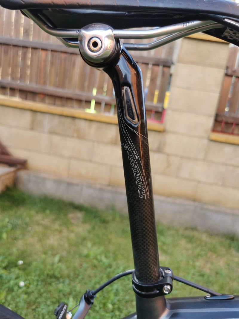 PRODÁM Silniční karbonové kolo Specialized S-Works Roubaix SL3