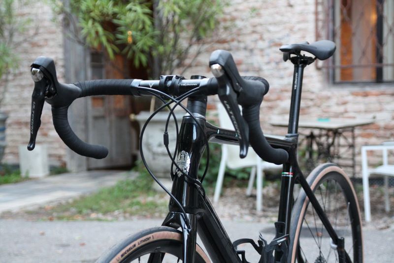 *PRODÁNO* Bianchi Infinito XE vel. 59 | Shimano Ultegra R8100 | nová kola Bontrager Paradigm 25