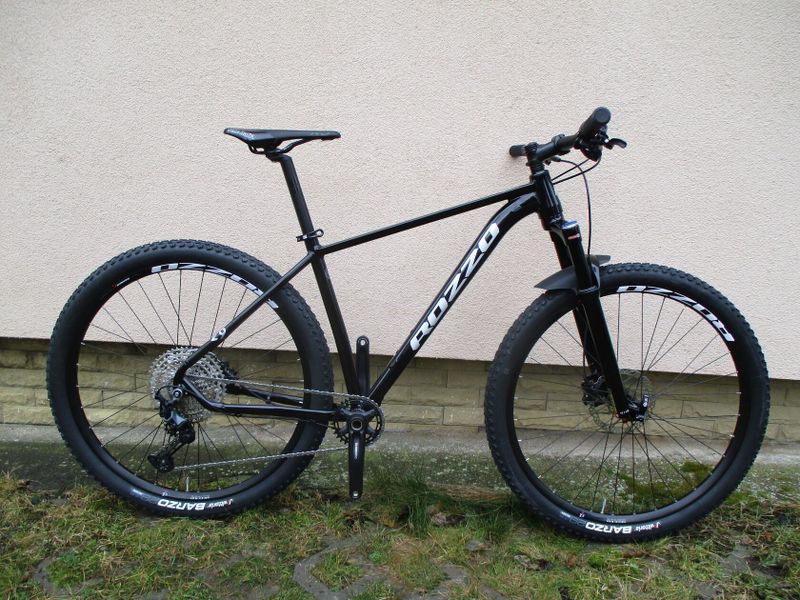 Rezervacekolo ROZZO BOOST, vzduch. vidlice Suntour Raidon, osazení Shimano SLX/Deore 1x12, pevné osy