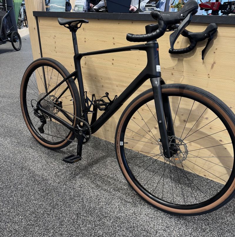 Gravel Cube Nuroad c62 One
